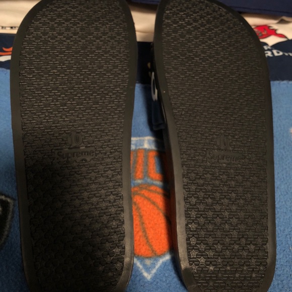 Supreme Slides - Picture 3 of 3